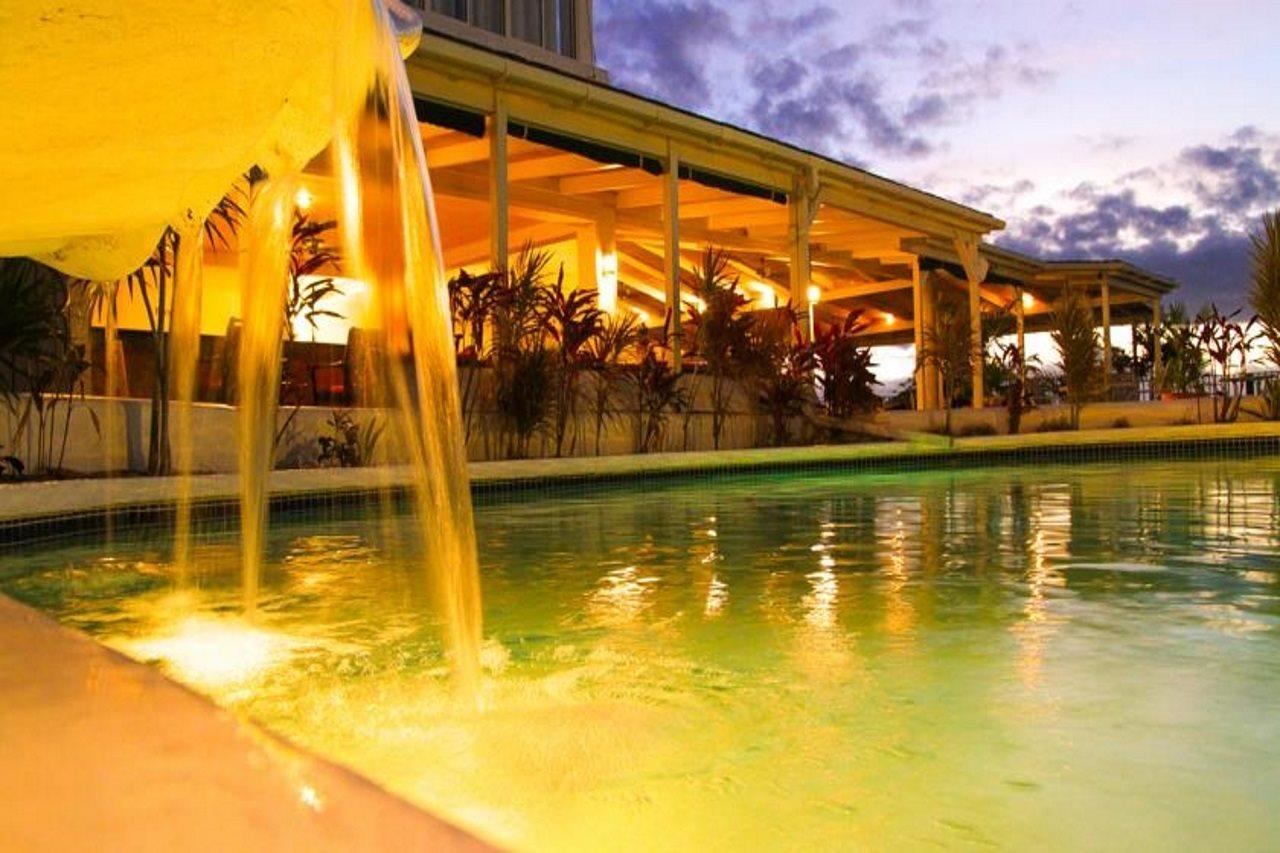 Trade Winds Hotel Golful Dickenson Exterior foto