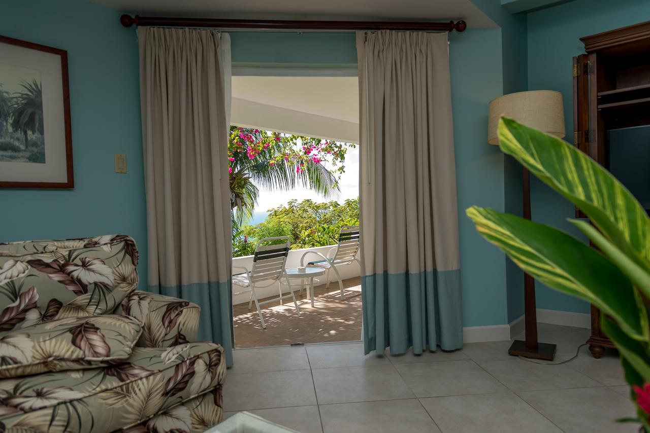 Trade Winds Hotel Golful Dickenson Exterior foto